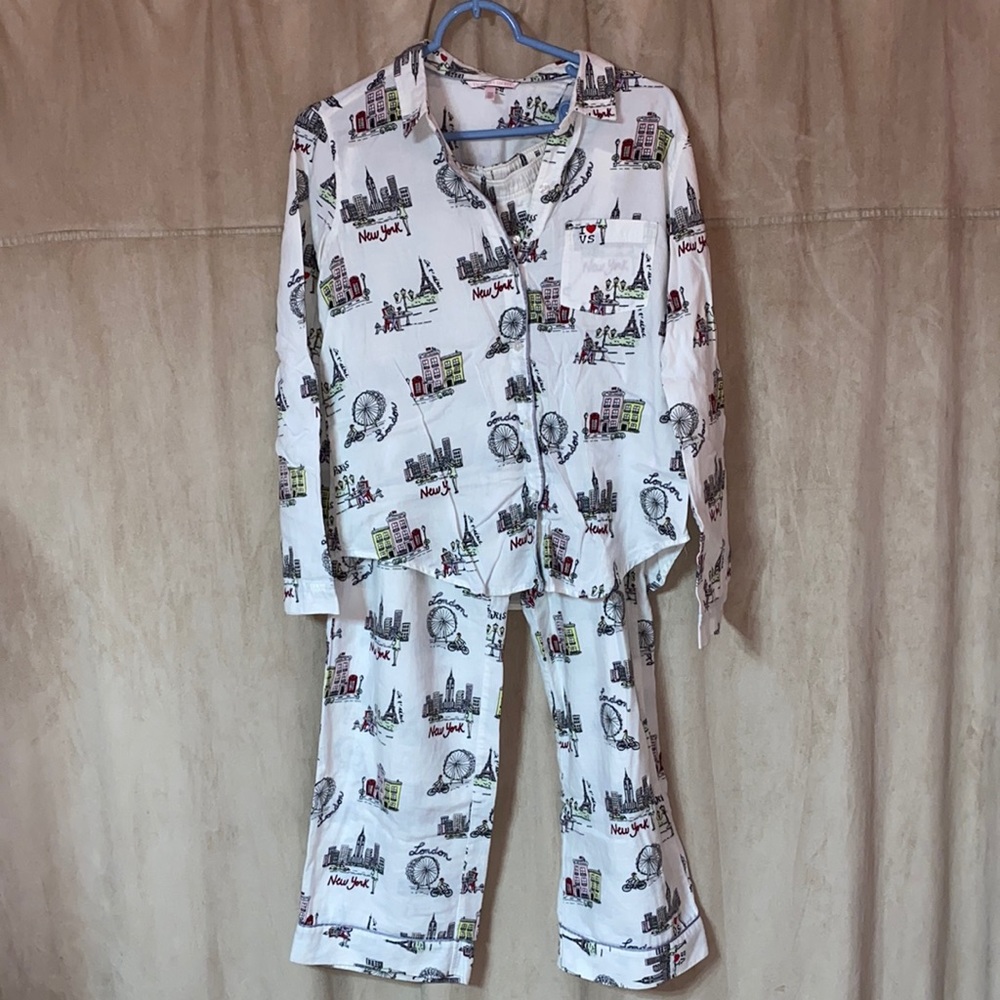 Victoria Secret New York/ London Sleep set!